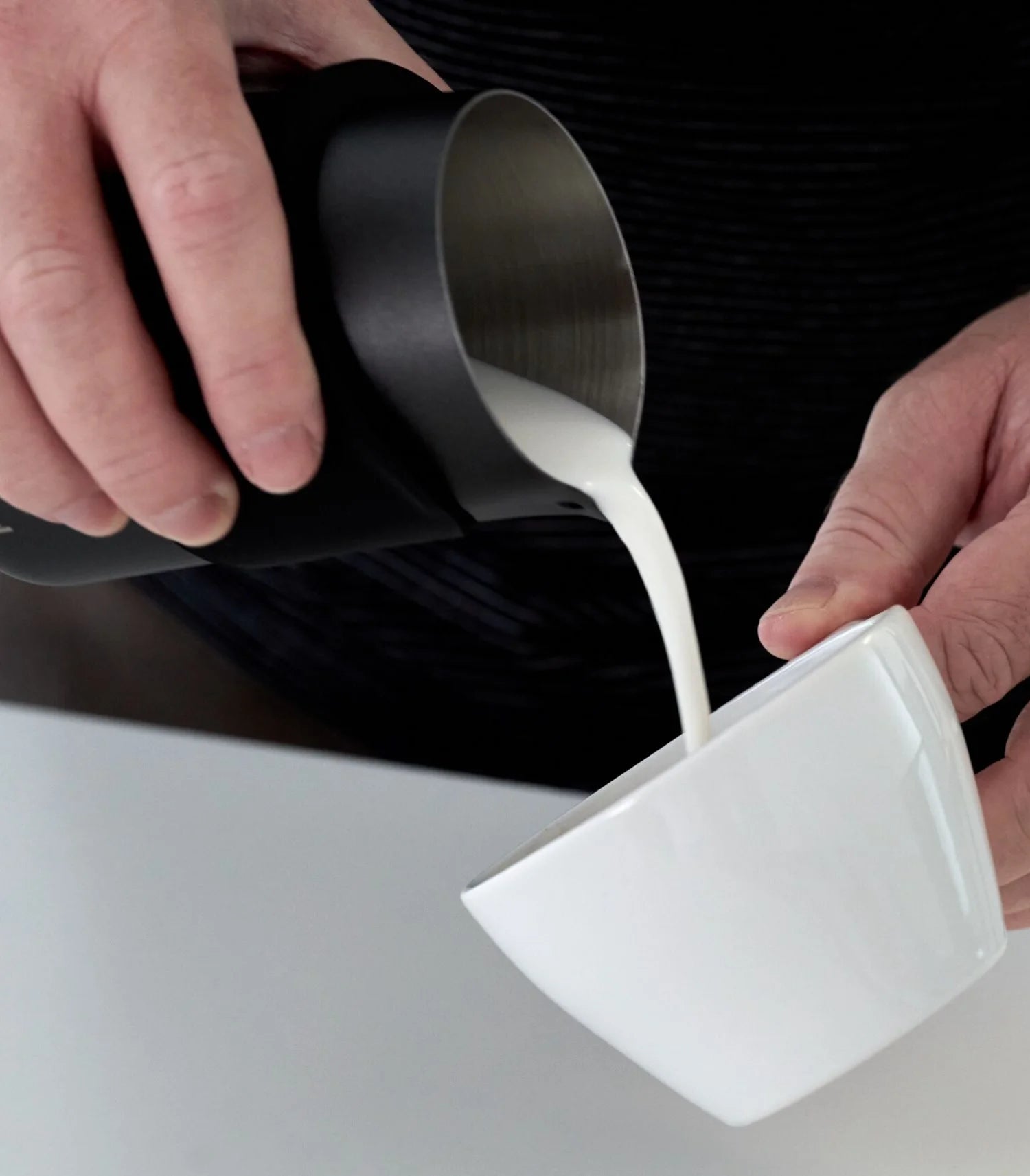 Carafe à lait Subminimal – Carafe sans poignée de 450 ml